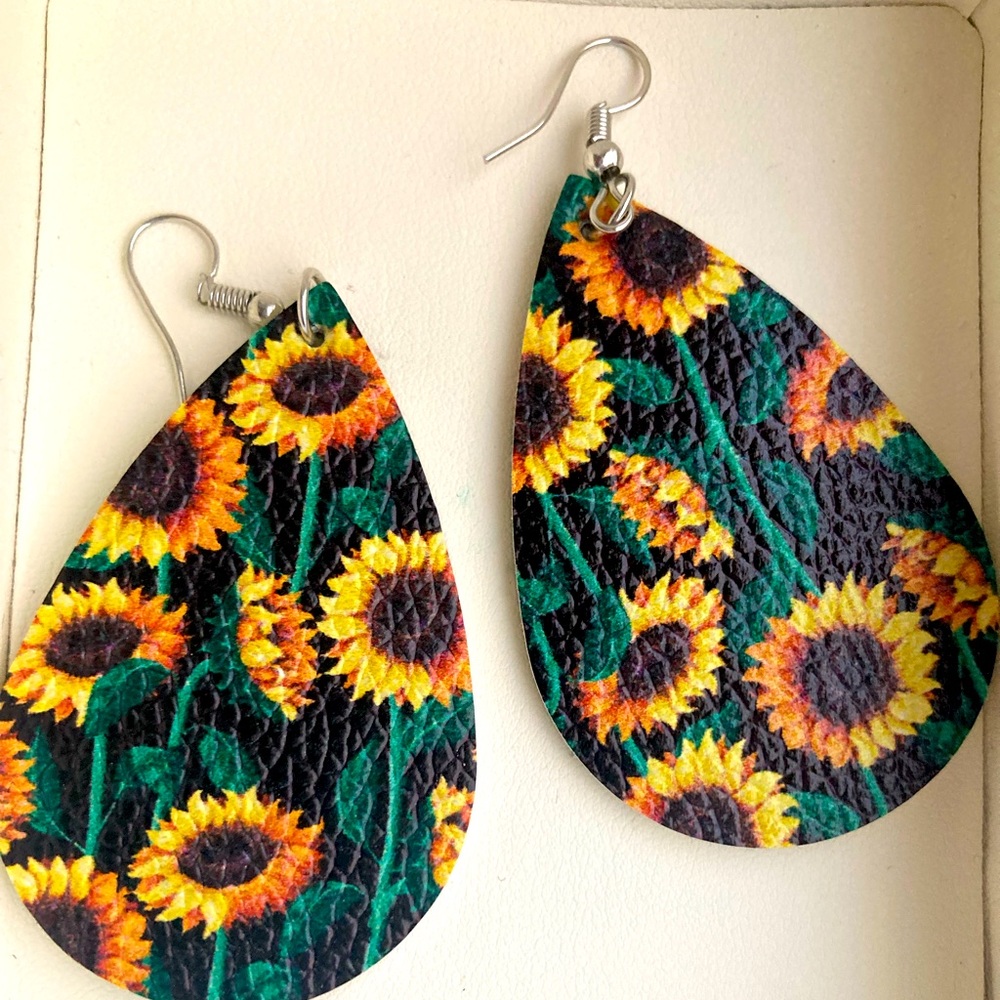 Sunflower teardrop earrings